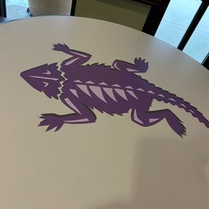 Meet your Posher, Joy